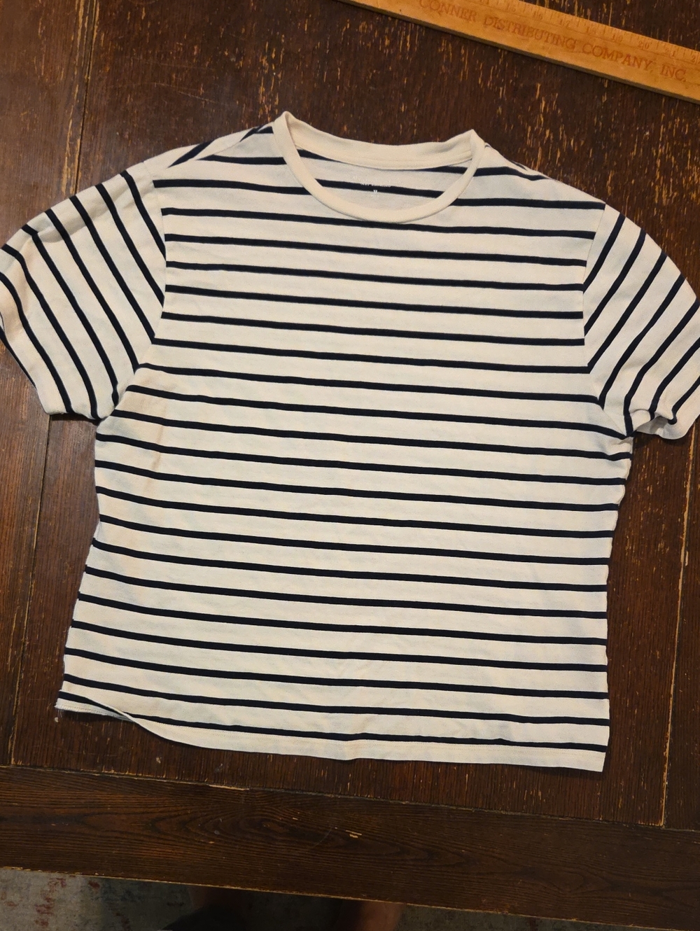 Abercrombie & Fitch Off-White Black Striped Short Sleeve Tee
